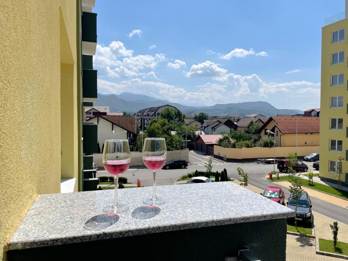 Mountain View Maria Apartment Брашов Екстериор снимка