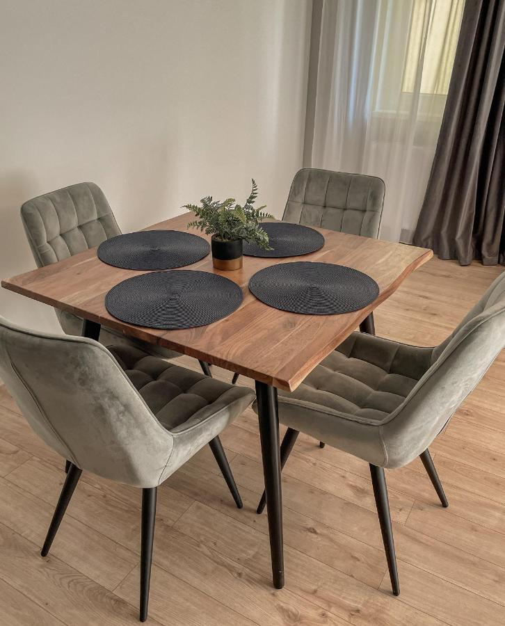 Mountain View Maria Apartment Брашов Екстериор снимка